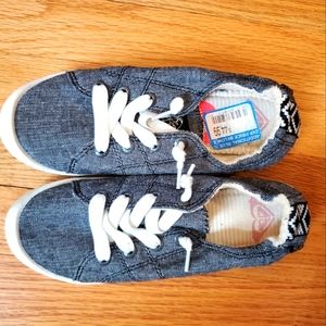 Roxy slip on shoes